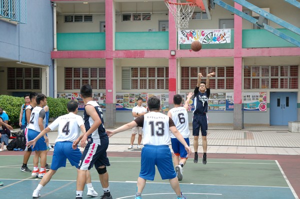 http://www.ntsha.org.hk/images/stories/activities/2017_teachers_basketball_match/smallDSC_5245.JPG