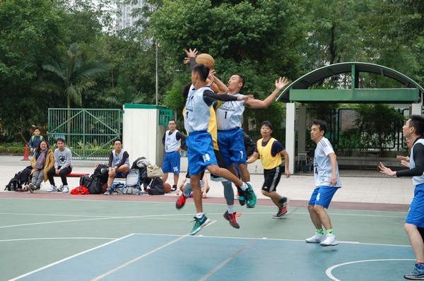http://www.ntsha.org.hk/images/stories/activities/2017_teachers_basketball_match/semi_fin_and_fin/smallDSC_5400.JPG