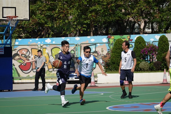 http://www.ntsha.org.hk/images/stories/activities/2018_teachers_basketball_match/semi_fin_and_fin/smallDSC01572.JPG